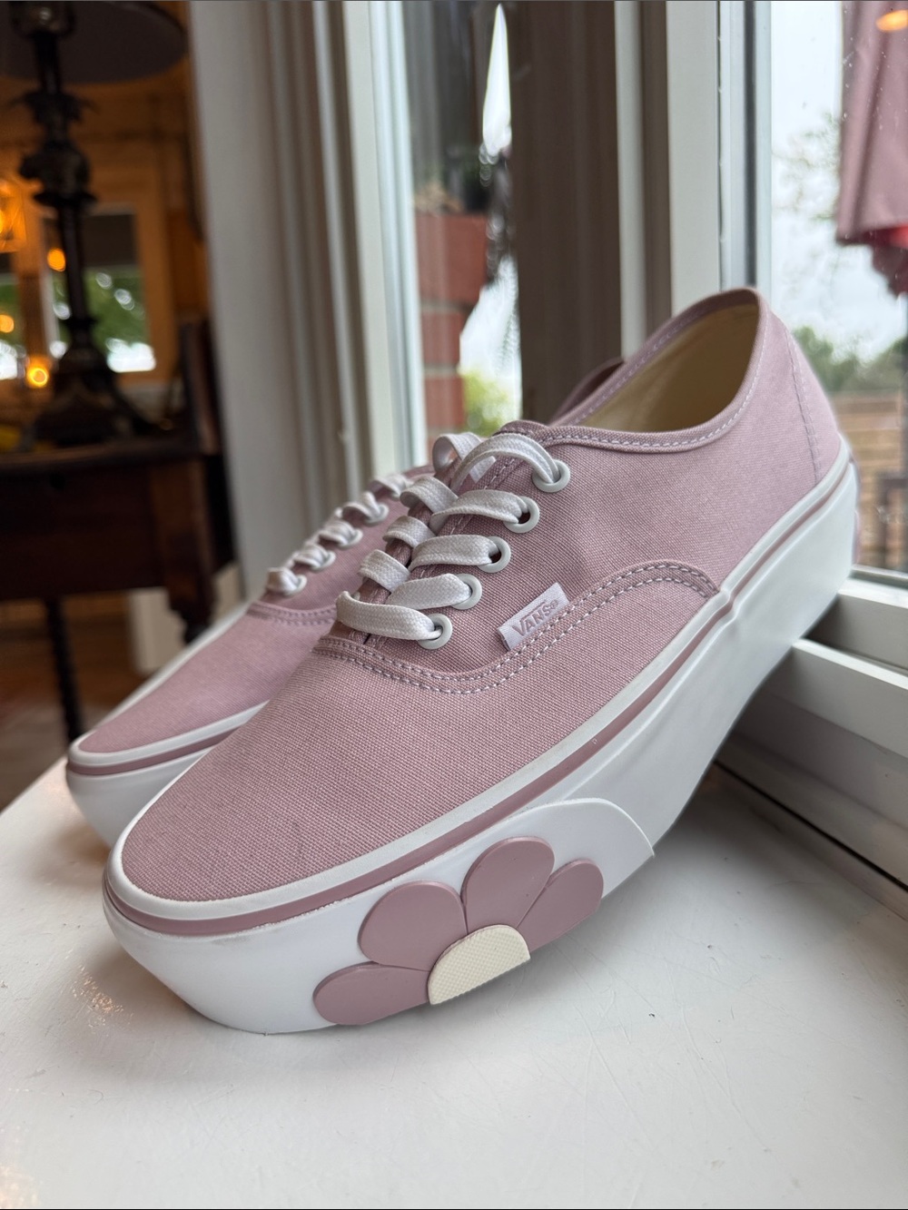 Vans Women’s Pink Canvas Platform Sneaker with Daisy Accent